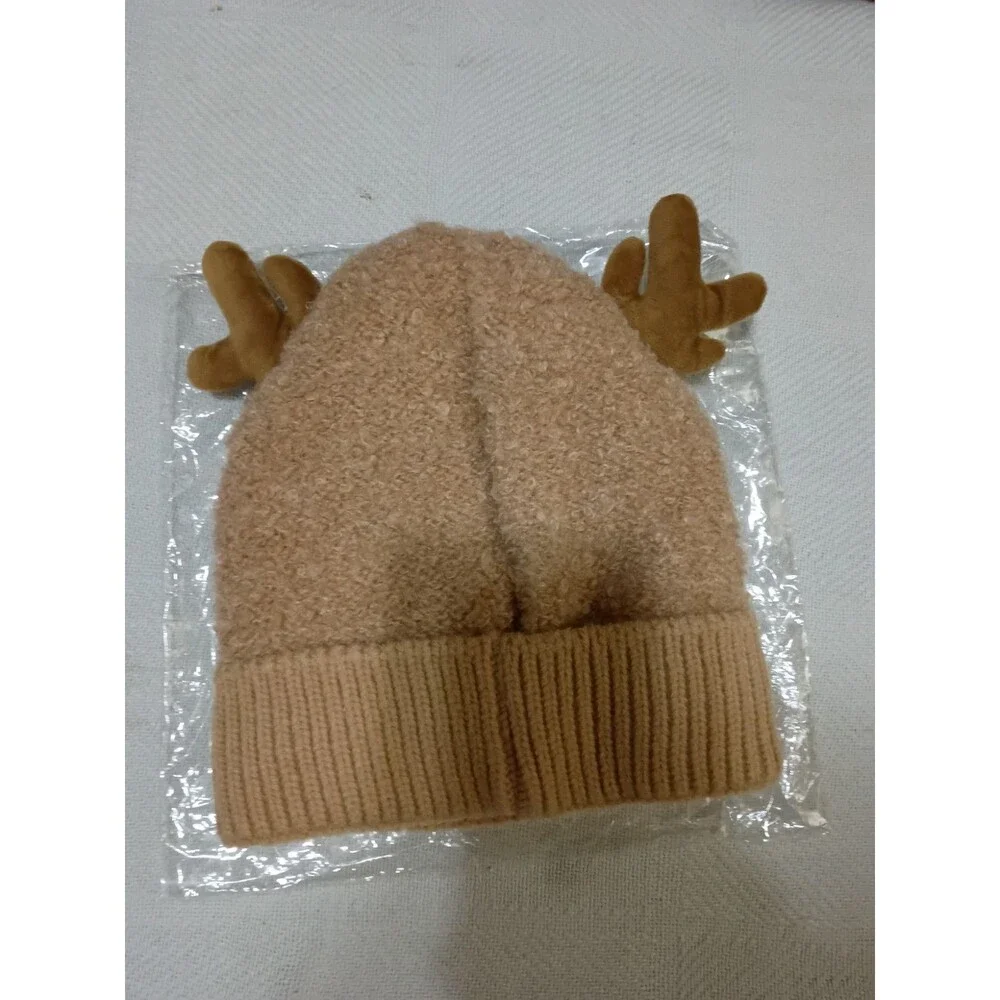 Cozy Knitted Deer Beanie Hat With Baby Antlers. NEW!cOOL !COZY WARM!